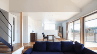 おおきな屋根を楽しむ住まい